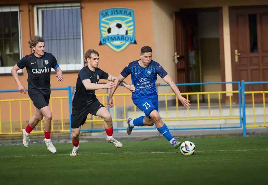 Jiskra remizovala s mladíky Opavy