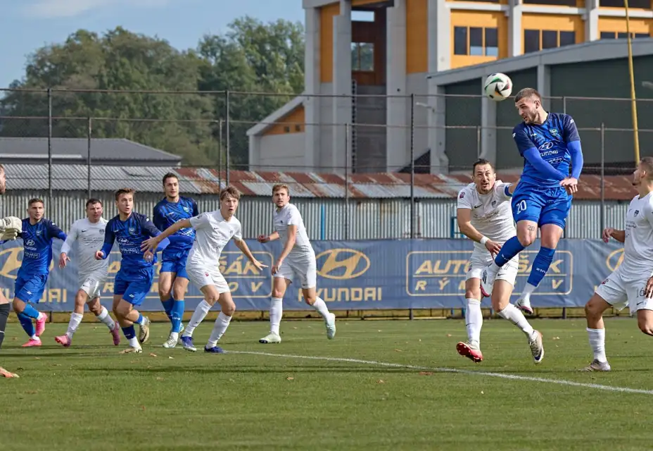 Souboj sousedů v tabulce. Jiskra míří do Petřvaldu