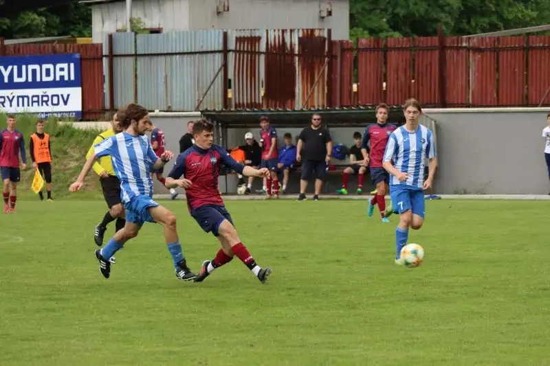 Dorostenci vypráskali Velkou Polom o třináct branek!