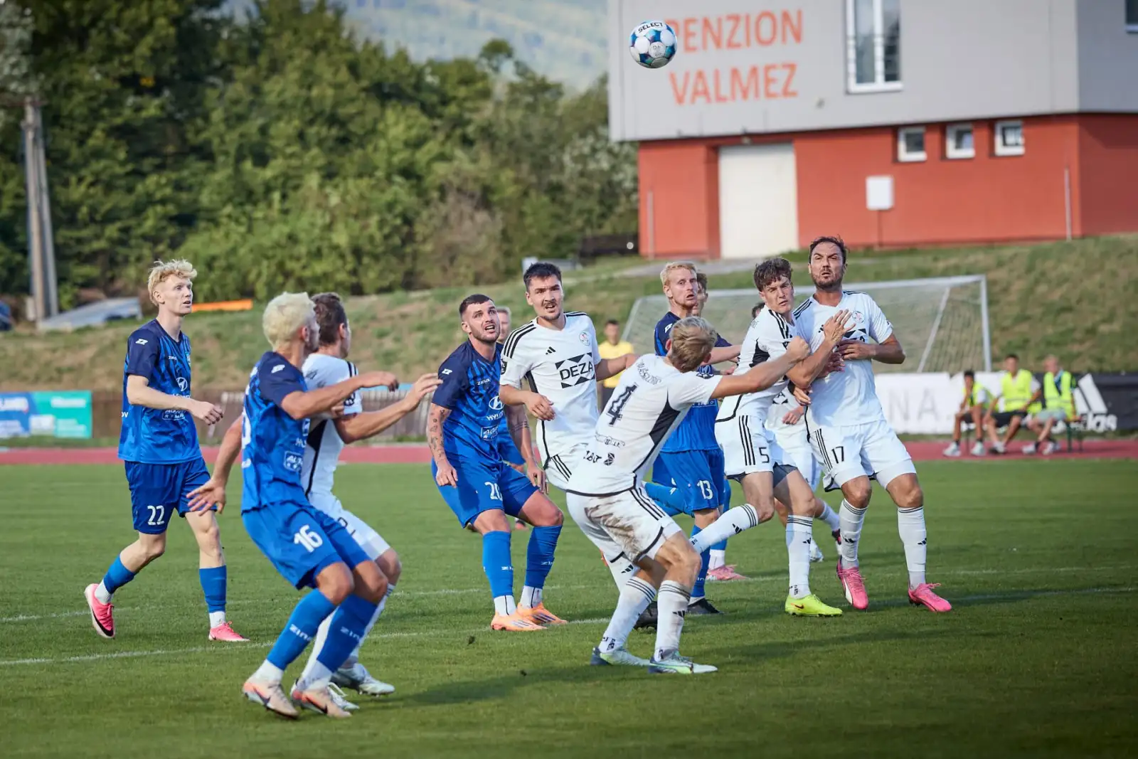 Jiskra měla tři body na dosah, Valmez v závěru srovnal